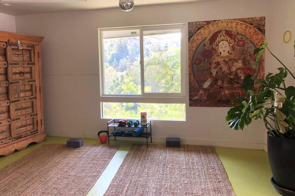 Casa de férias Stunning Hollywood Midcentury Modern-views-best Location! Los Angeles